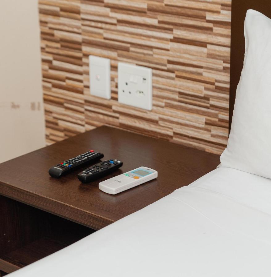 Bayside Hotel 100 Pixley Kaseme Street เดอร์บัน ภายนอก รูปภาพ